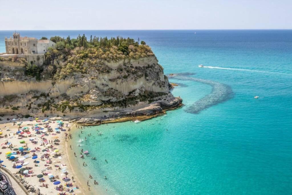 Casa Vacanze Autonoma Brevi Periodi Vibo Valentia Exteriör bild